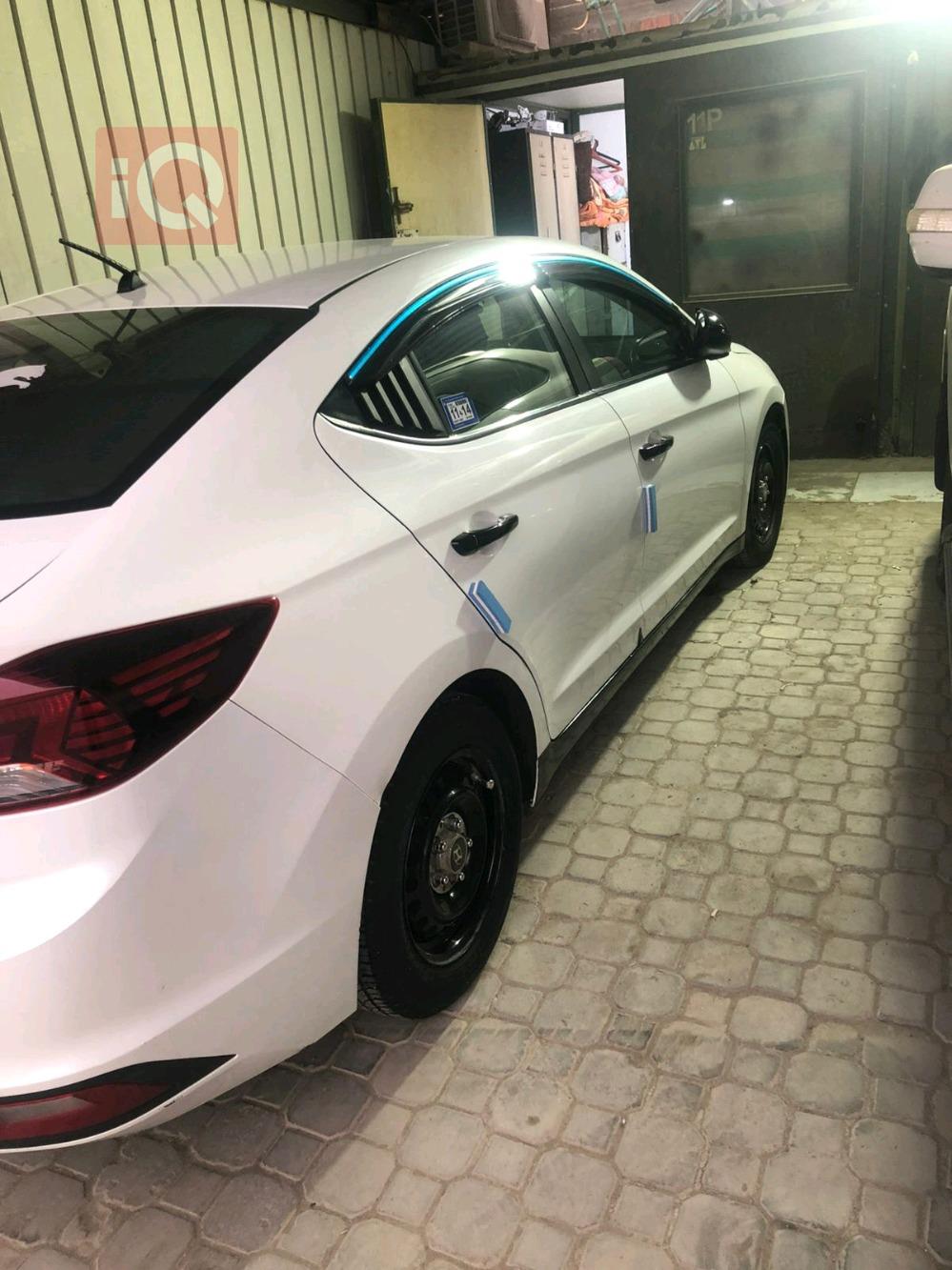هيونداي النترا